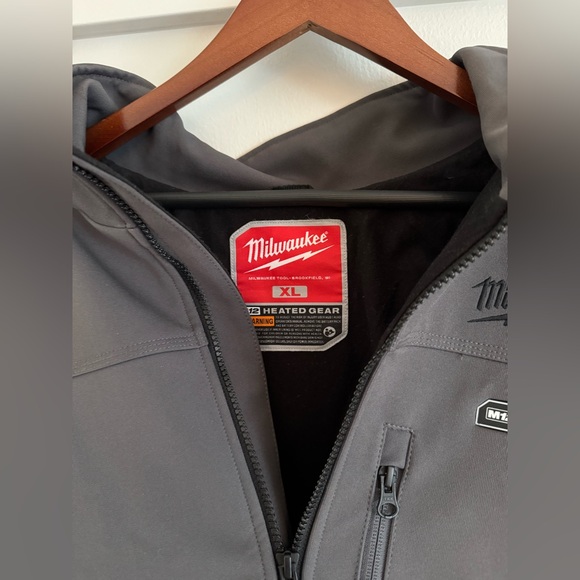 Milwaukee heated jacket - Picture 4 of 7